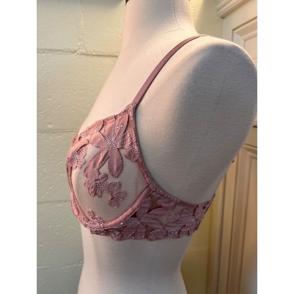Victoria's Secret Pink Lace Bra 34C - Picture 2 of 8